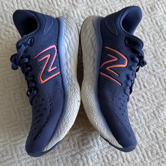 New Balance Fresh Foam 1080v12 Womens 7 Wide Shoes Blue Running Walking Comfort - Picture 2 of 8